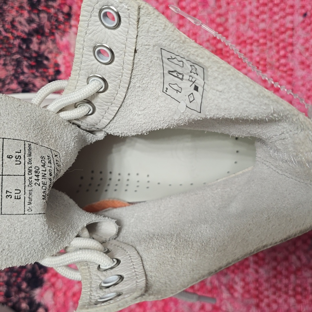 Dr Martens boots white NEW - Picture 6 of 7